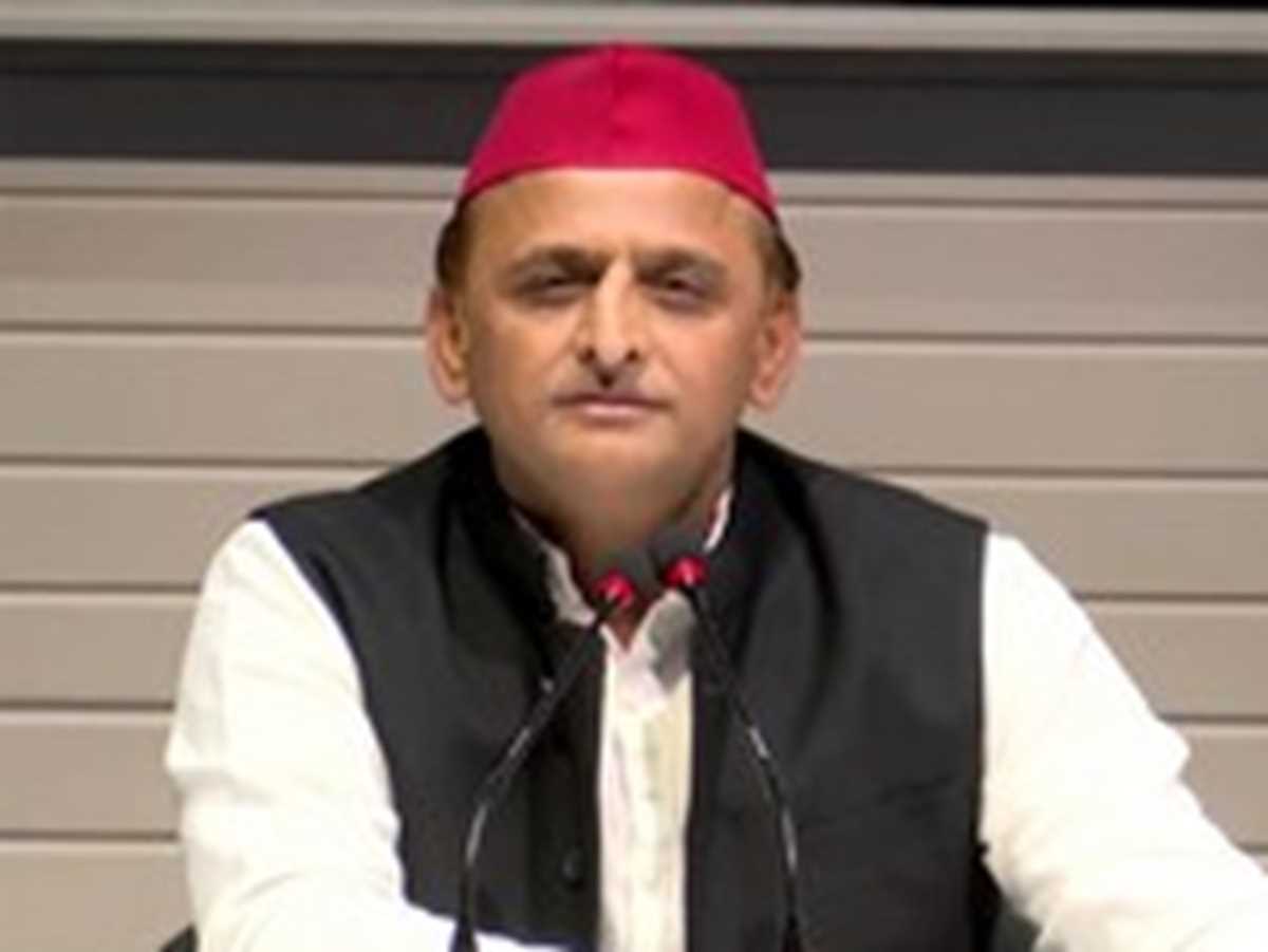 केंद्रीय बजट को अखिलेश ने बताया भाजपा की विदाई, कांग्रेस बोली निराशाजनक केंद्रीय बजट को अखिलेश ने बताया भाजपा की विदाई, कांग्रेस बोली निराशाजनक